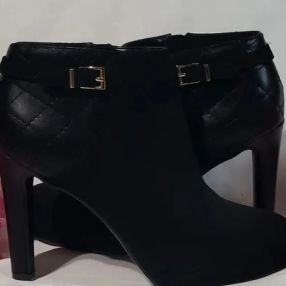 IMPORT FAUX SUEDE HIGH HEEL SIDE ZIPPER CLOSURE WOMENS BOOTIE